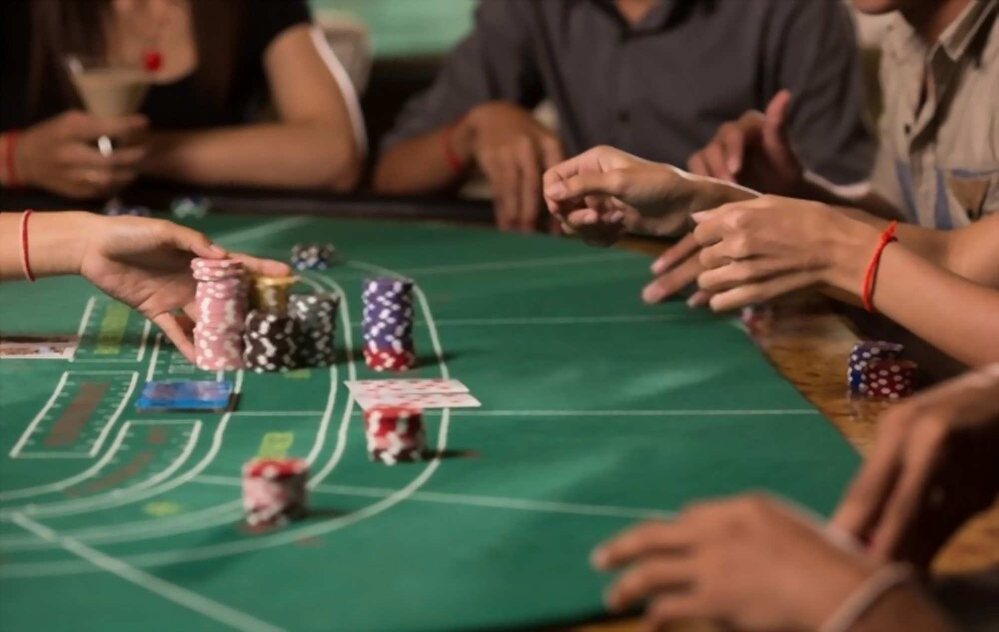 key-baccarat-terms-you-should-learn-game-in-table-content-image